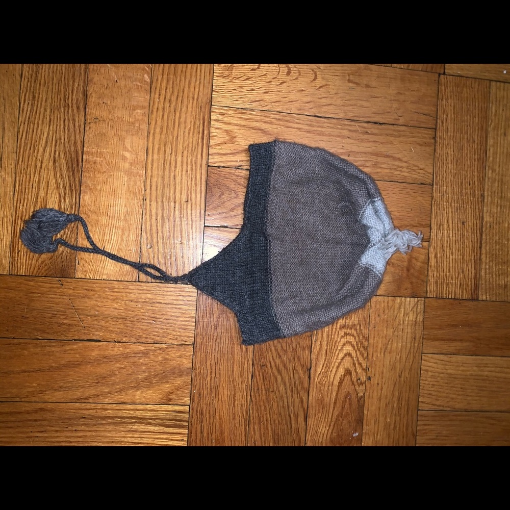 Bonpoint baby hat.